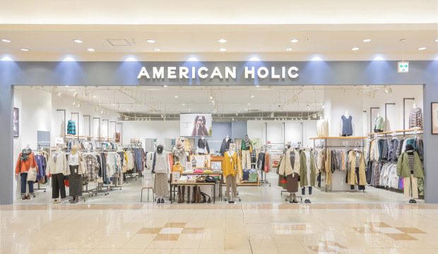 AMERICAN HOLIC